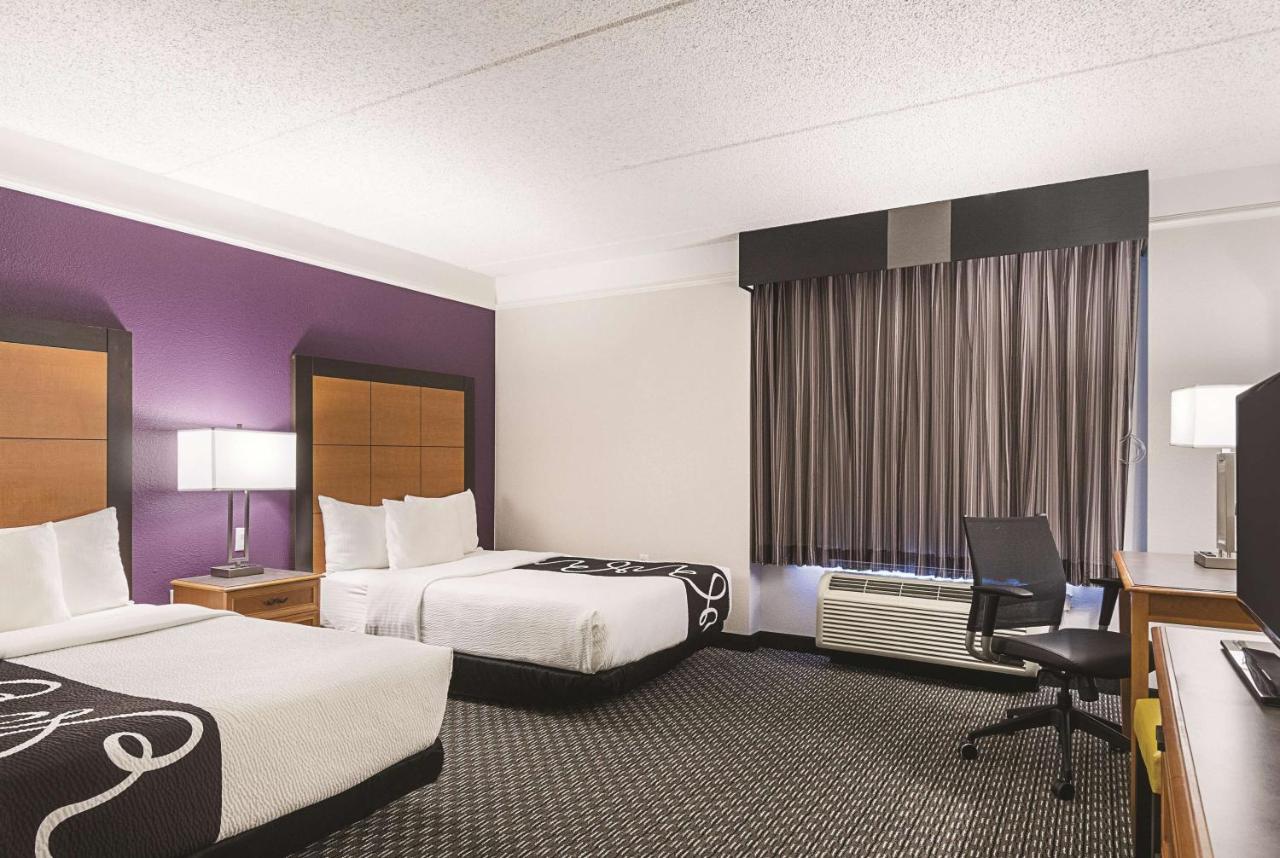 Double Room with Two Double Beds - Mobility Access/Non-Smoking at La Quinta Inn & Suites by Wyndham Phoenix Mesa West