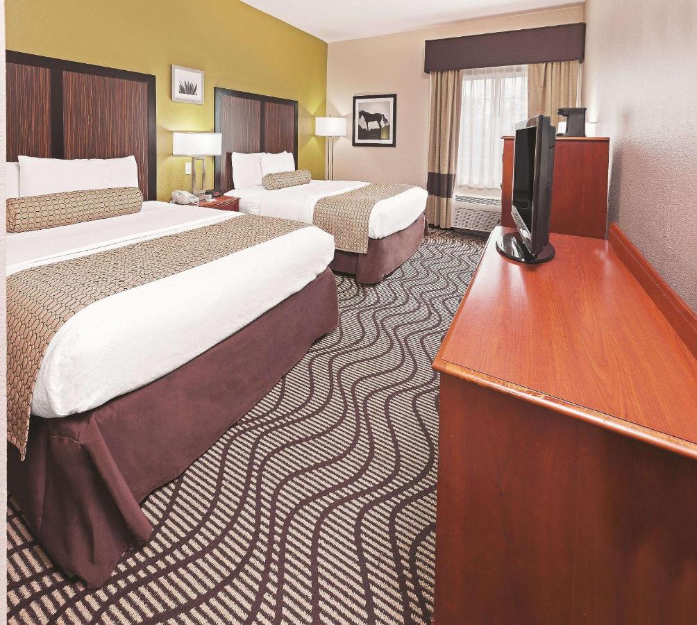 Queen Room with Two Queen Beds - Disability Access at La Quinta Inn & Suites by Wyndham Corpus Christi Northwest