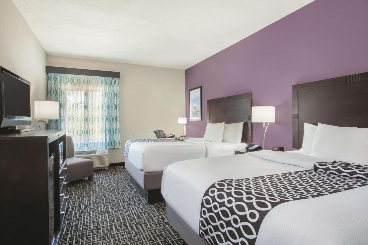 Queen Room with Two Queen Beds - Non-Smoking at La Quinta Inn & Suites by Wyndham Fort Walton Beach