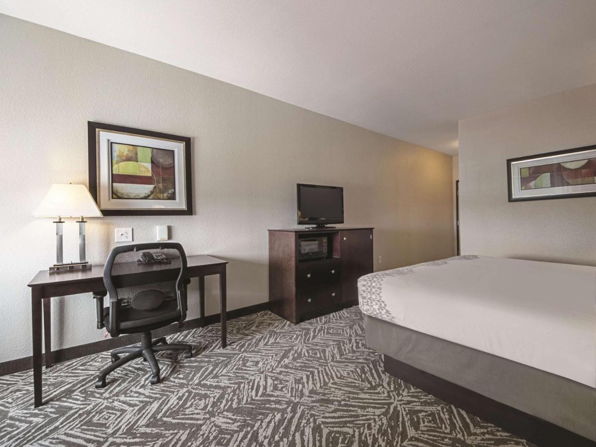King Room with Bath Tub - Mobility/Hearing Accessible - Non-Smoking at La Quinta Inn & Suites by Wyndham McKinney