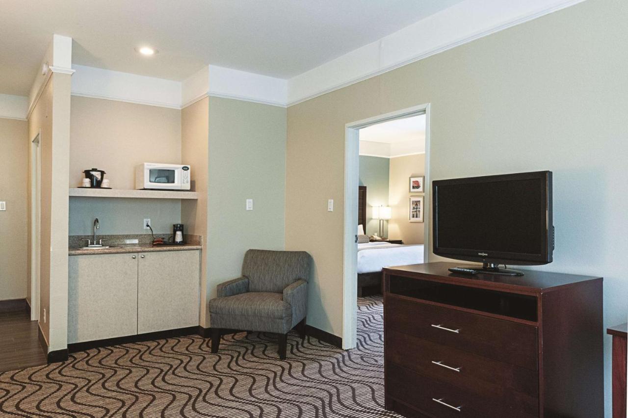 King Suite - Non-Smoking at La Quinta Inn & Suites by Wyndham Houma