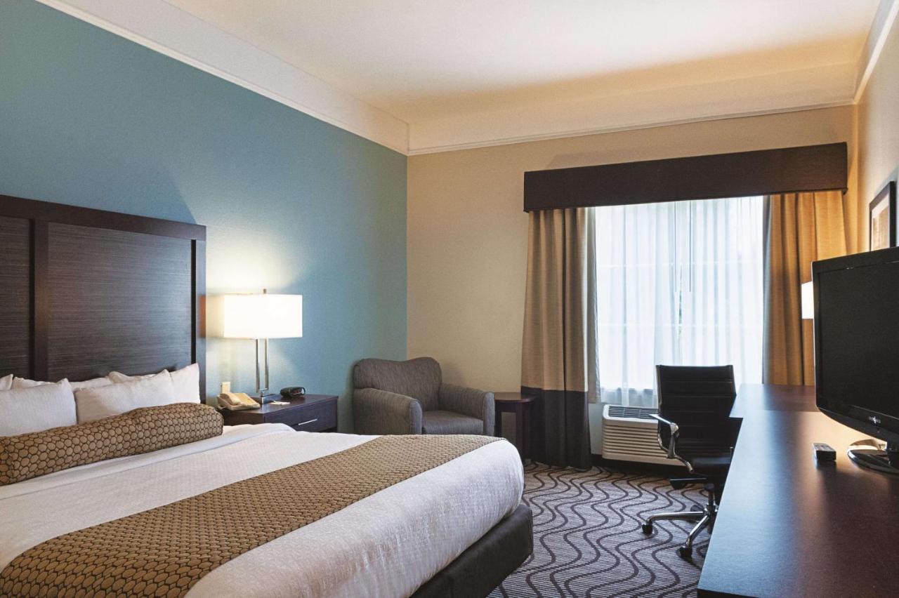 King Room - Non-Smoking at La Quinta Inn & Suites by Wyndham Houma