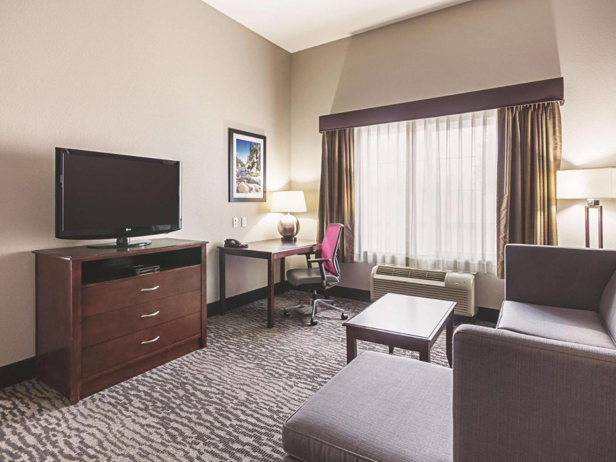 Two-Room King Suite - Non-Smoking at La Quinta Inn & Suites by Wyndham Fresno Northwest