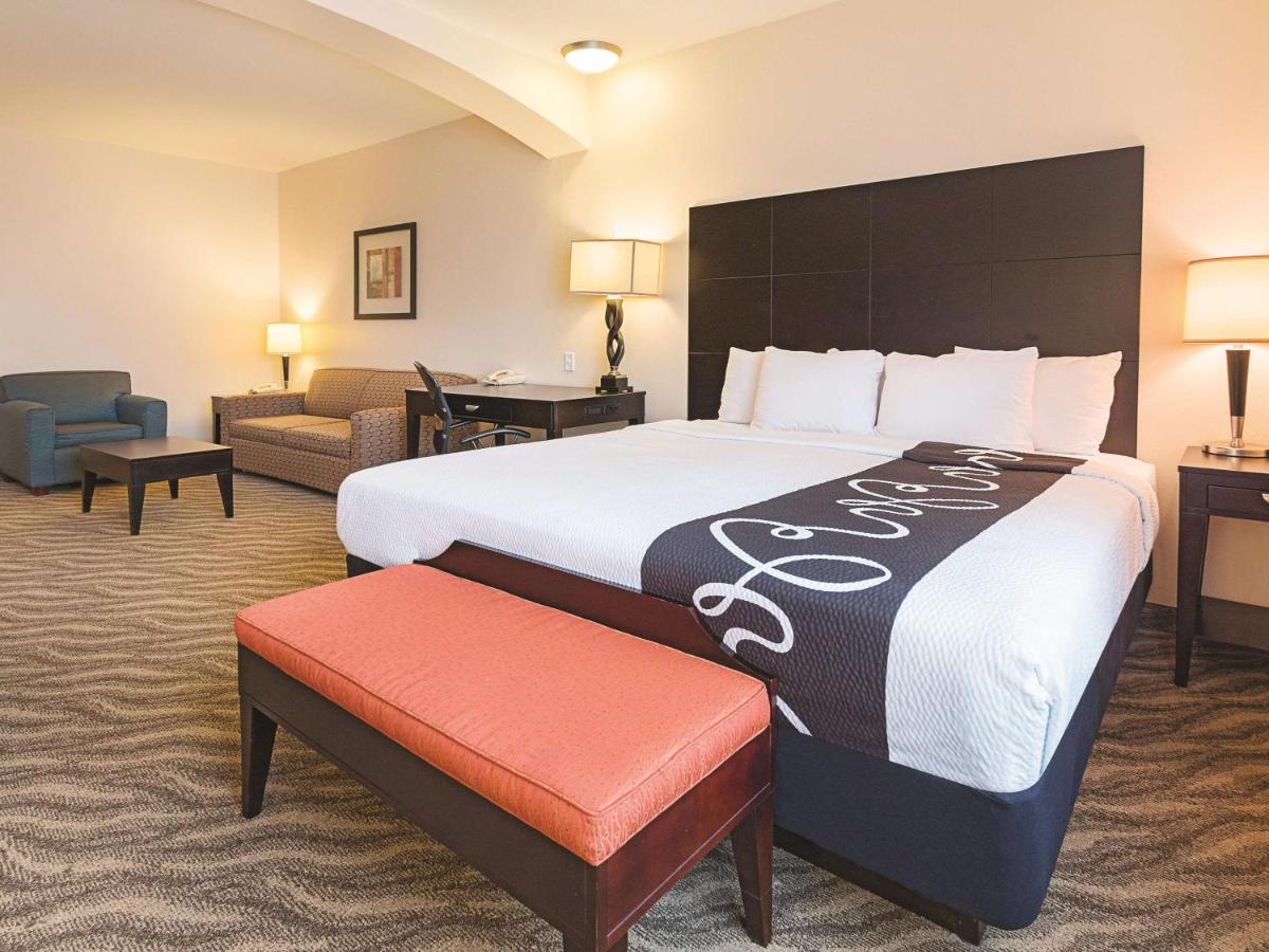 Junior King Suite - Non-Smoking at La Quinta Inn & Suites by Wyndham Glen Rose