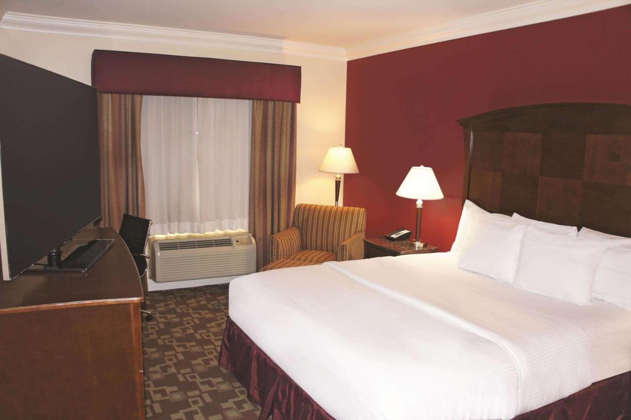 King Room - Non-Smoking at La Quinta Inn & Suites by Wyndham Moreno Valley