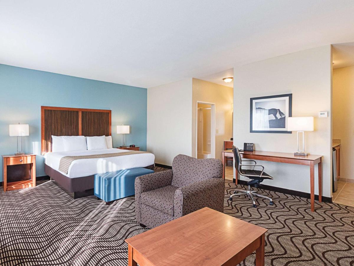 Deluxe King Suite - Non-Smoking at La Quinta Inn & Suites by Wyndham Mathis