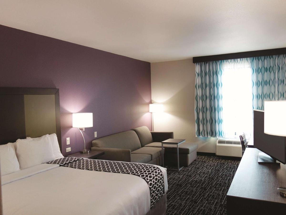 Executive King Room - Non-Smoking at La Quinta Inn & Suites by Wyndham Pampa