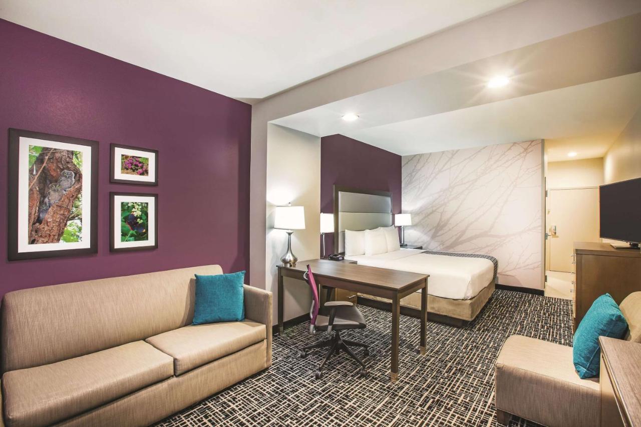 Deluxe King Suite - Non-Smoking at La Quinta Inn & Suites by Wyndham McAllen La Plaza Mall