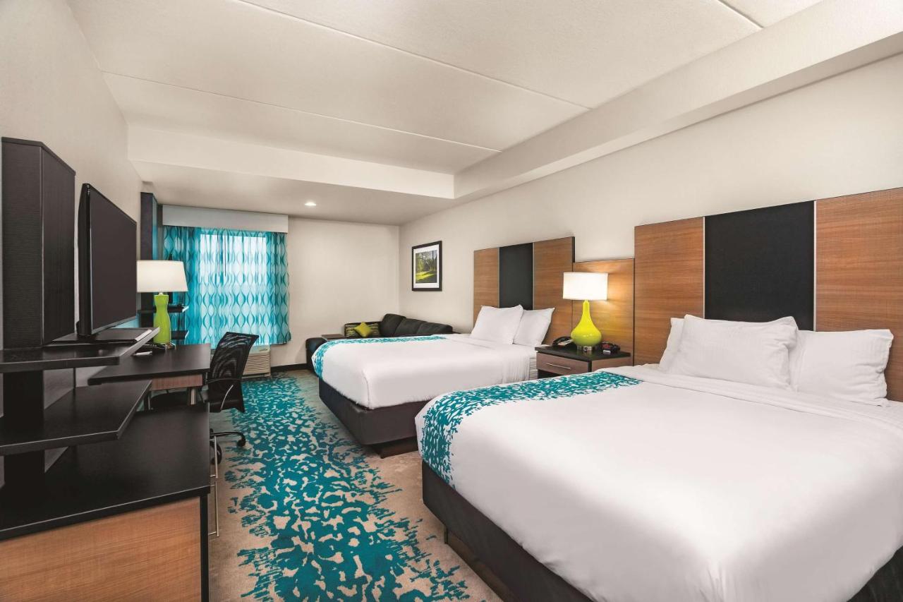 Deluxe Suite with Two Queen Beds - Non-Smoking at La Quinta Inn & Suites by Wyndham Cleveland TN
