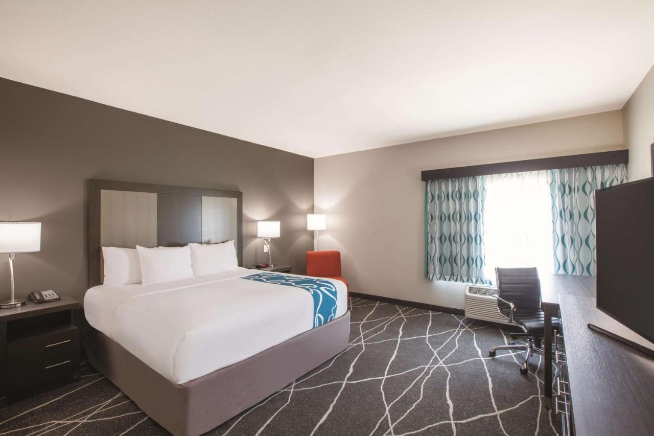 King Room - Mobility Access/Non-Smoking at La Quinta Inn & Suites by Wyndham Tulsa Broken Arrow