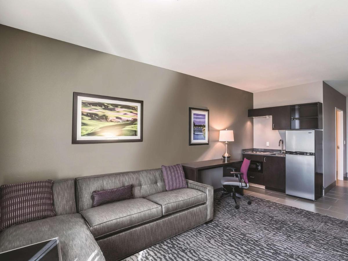 Deluxe King Suite at La Quinta Inn & Suites by Wyndham Walla Walla