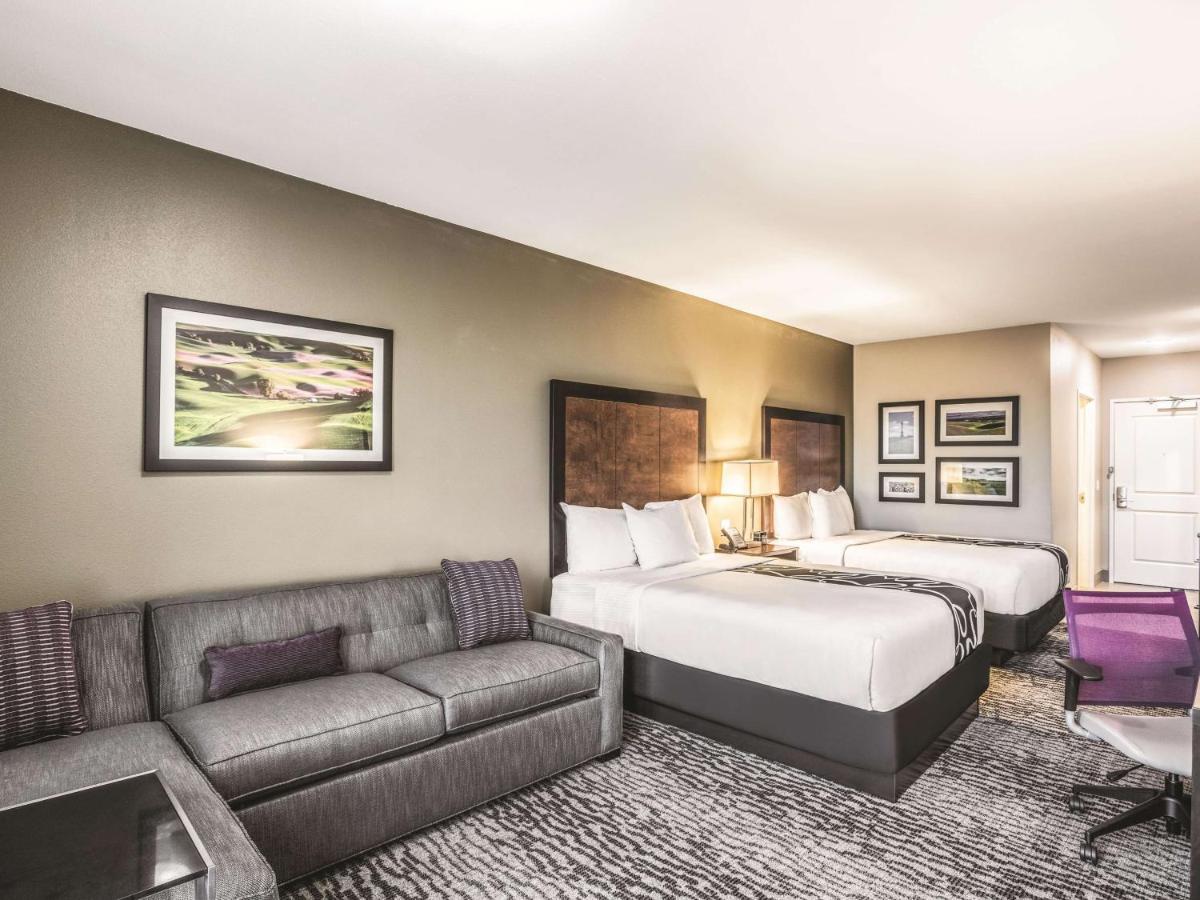 2 Queen Beds, Deluxe Family Room, Non-Smoking at La Quinta Inn & Suites by Wyndham Walla Walla