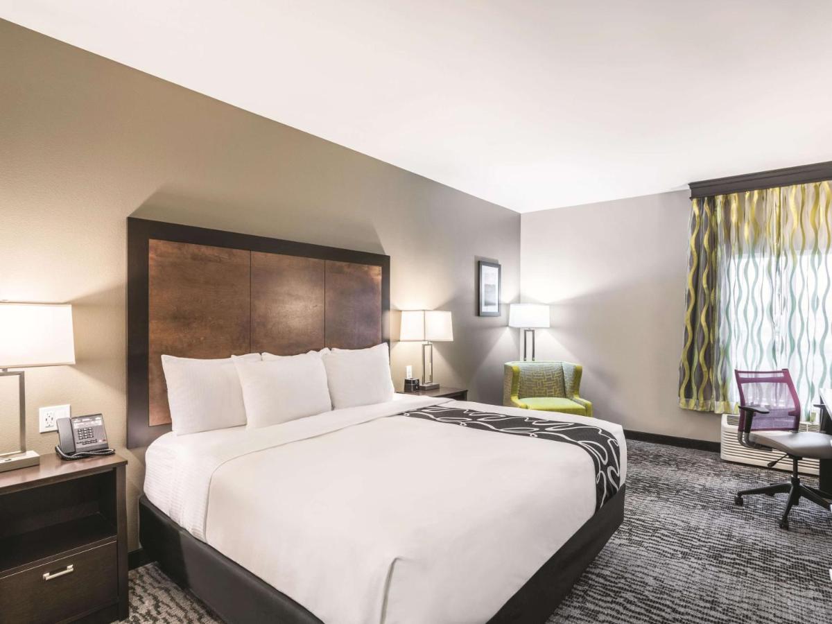King Room - Mobility Access/Non-Smoking at La Quinta Inn & Suites by Wyndham Walla Walla