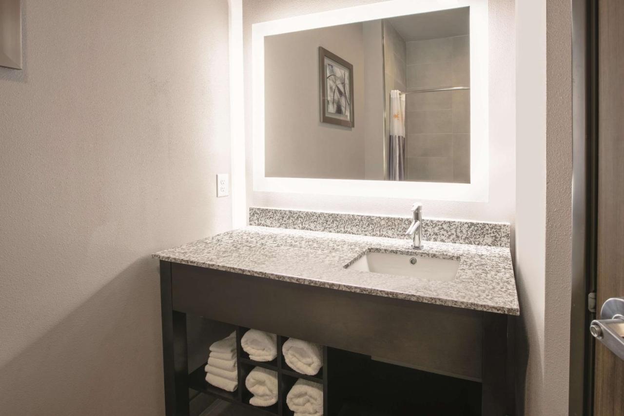 Queen Room with Two Queen Beds at La Quinta Inn & Suites by Wyndham Amarillo Airport