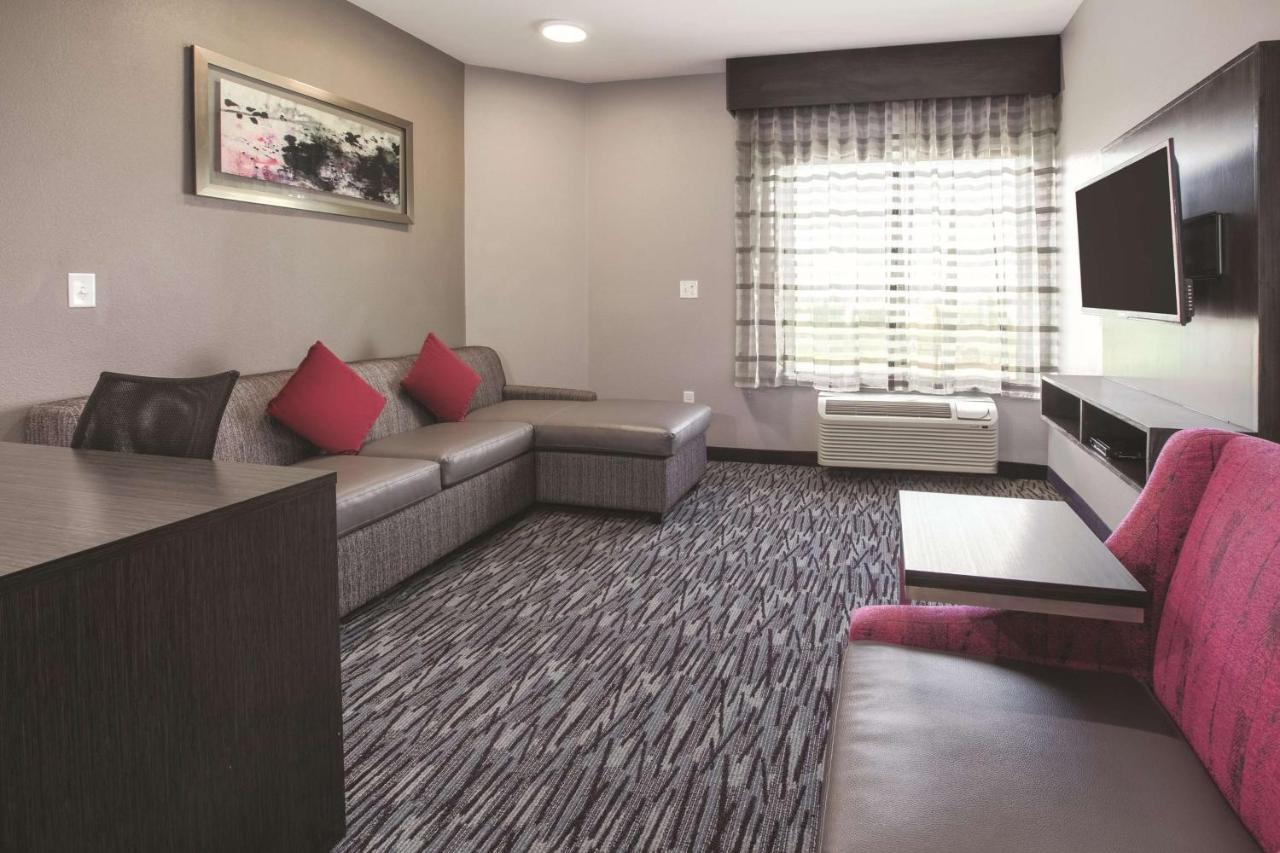 Executive King Room with Sofa Bed at La Quinta Inn & Suites by Wyndham Amarillo Airport