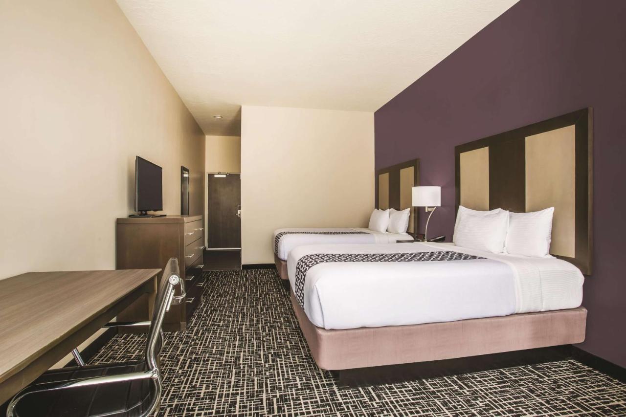 Deluxe Queen Room with Two Queen Beds at La Quinta Inn & Suites by Wyndham La Verkin-Gateway to Zion