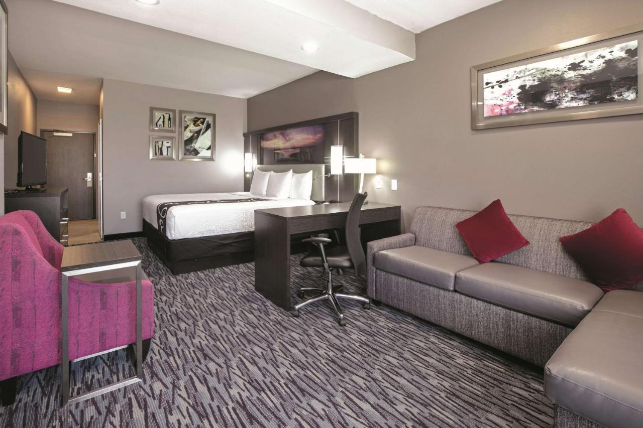 Executive King Room with Sofa Bed at La Quinta Inn & Suites by Wyndham Amarillo Airport
