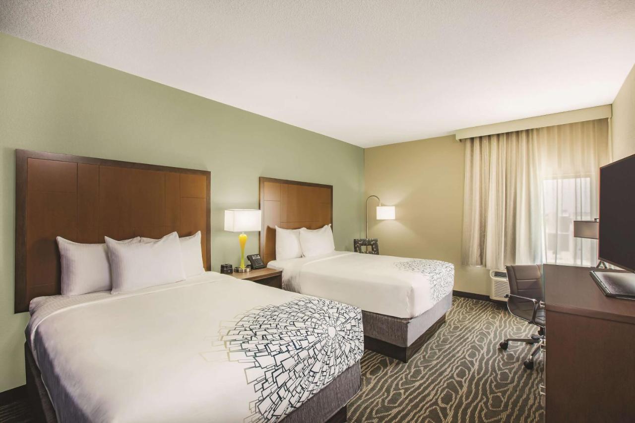 Queen Room with Two Queen Beds - Non-Smoking at La Quinta Inn & Suites by Wyndham Wichita Northeast