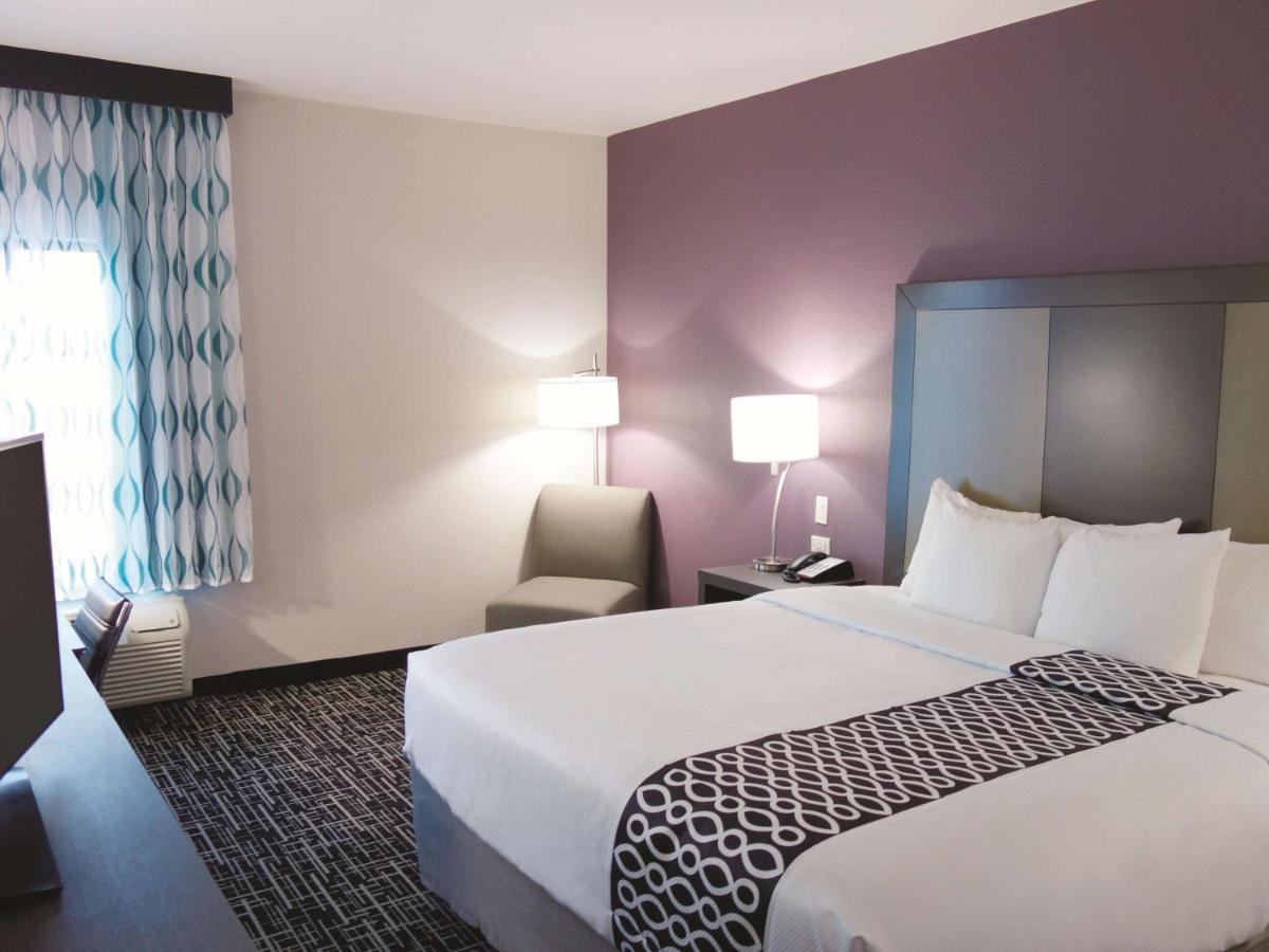 King Room - Mobility Access/Non-Smoking at La Quinta Inn & Suites by Wyndham Pampa