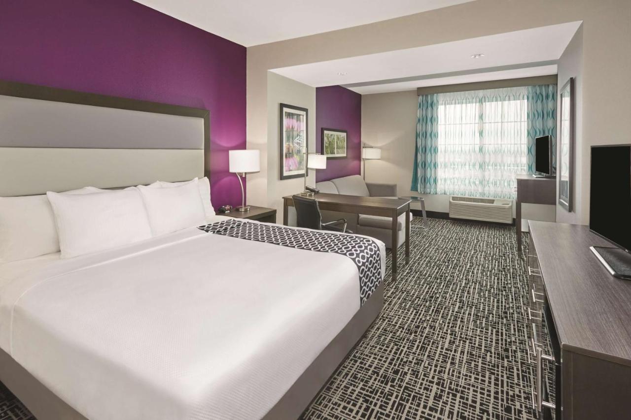 Deluxe Executive King Studio Suite - Non-Smoking at La Quinta Inn & Suites by Wyndham Springfield IL