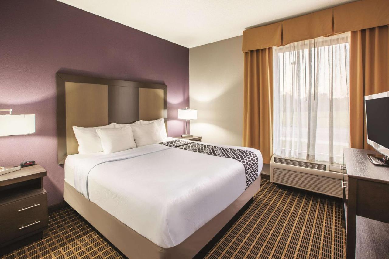Suite - Non-Smoking at La Quinta Inn & Suites by Wyndham Mechanicsburg - Harrisburg