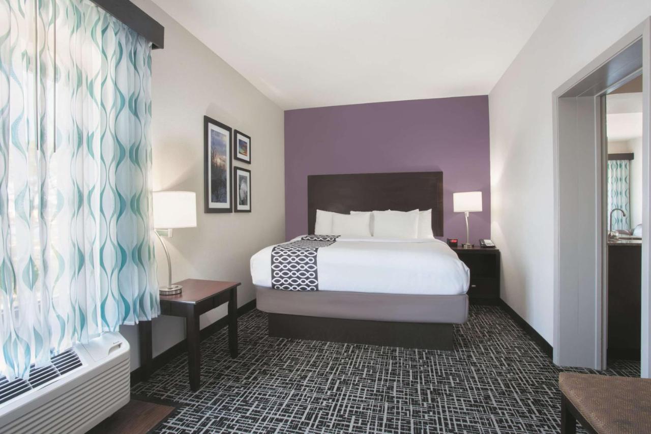 Deluxe King Suite - Non-Smoking at La Quinta Inn & Suites by Wyndham Fort Walton Beach