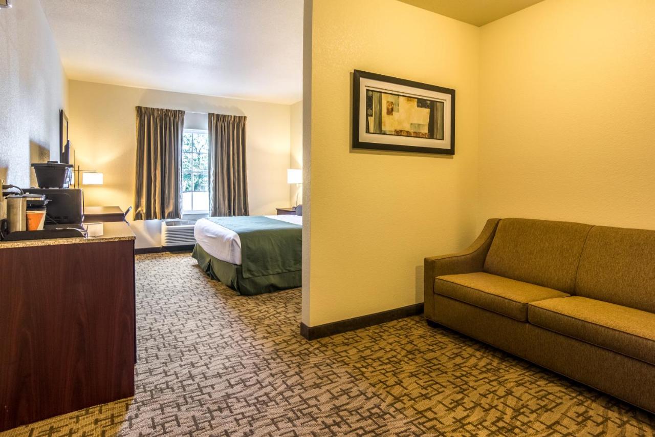 Studio - Disability Access at Cobblestone Hotel and Suites Torrington