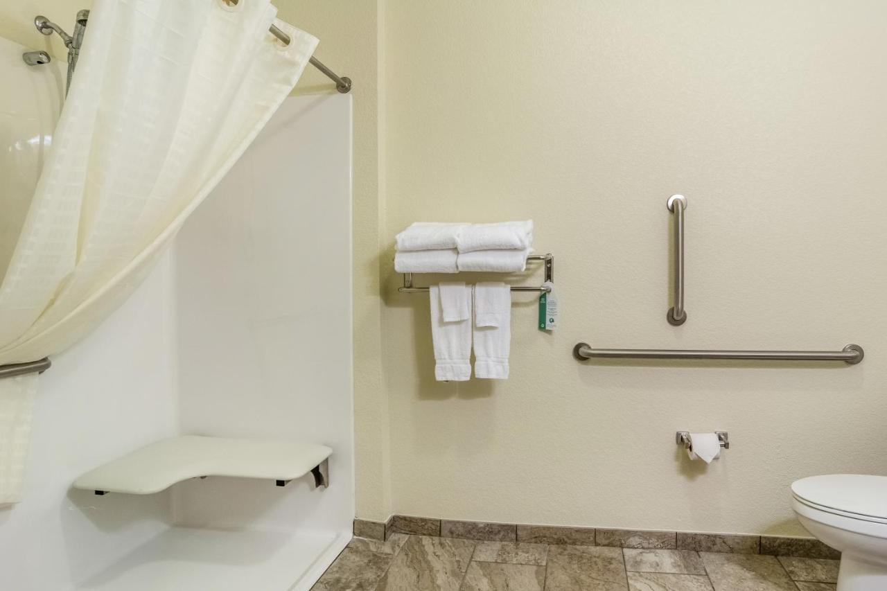 Family Room - Disability Access at Cobblestone Hotel and Suites Torrington