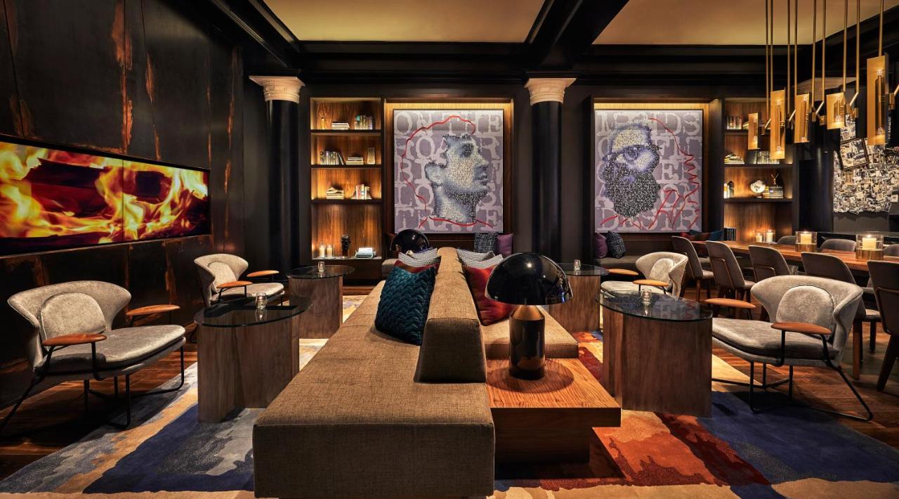 | Hotel Rex