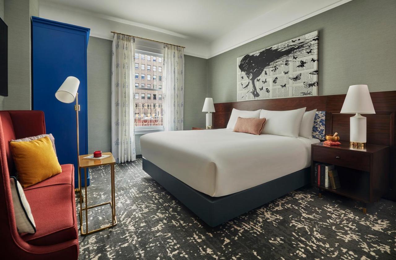  | Hotel Rex