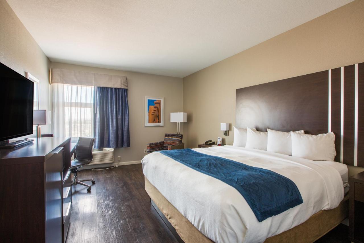 King Room - Non-Smoking at Baymont by Wyndham Albuquerque Airport