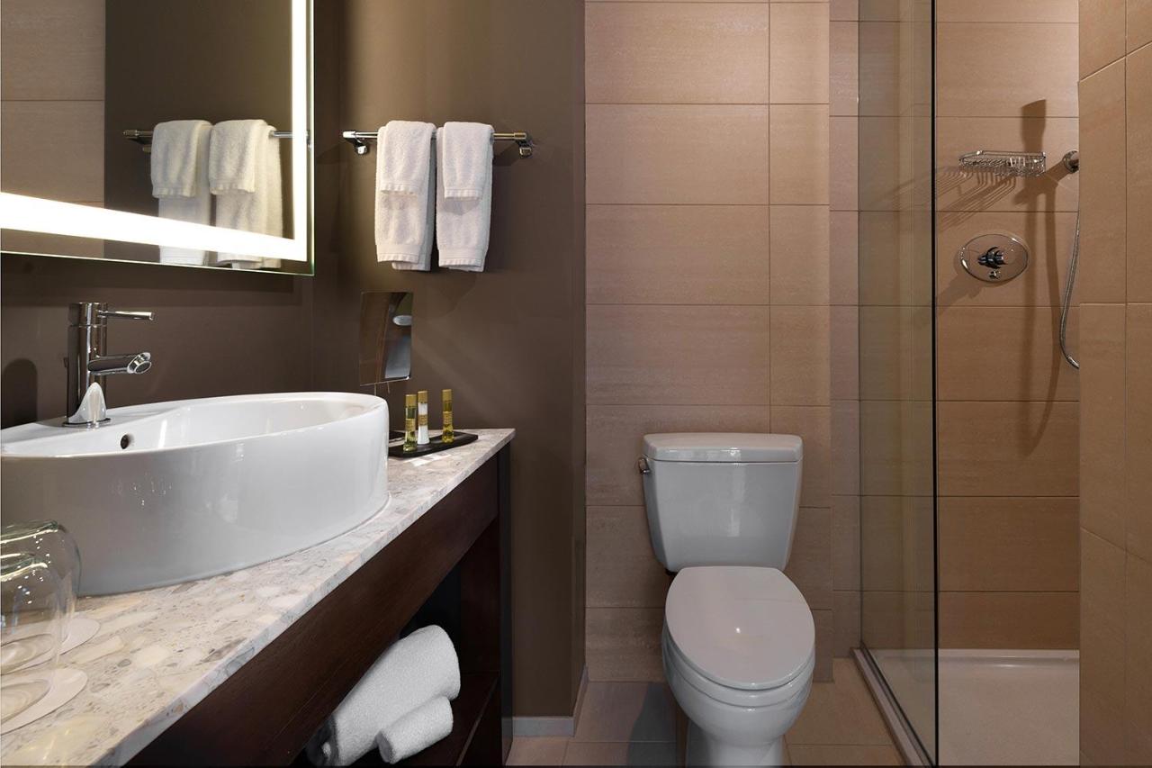 Deluxe Room at Eurostars Magnificent Mile