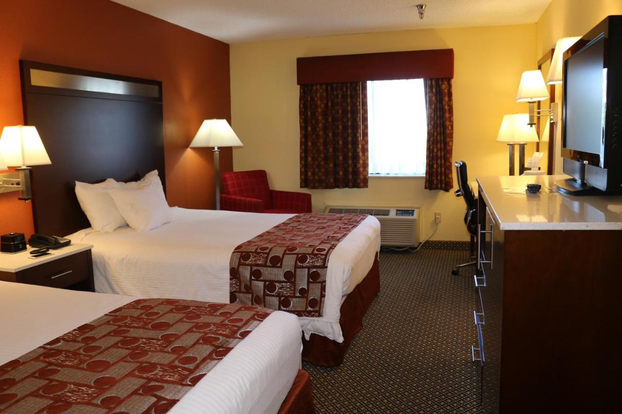 Queen Room with Two Queen Beds - Non-Smoking at Baymont by Wyndham Washington Court House