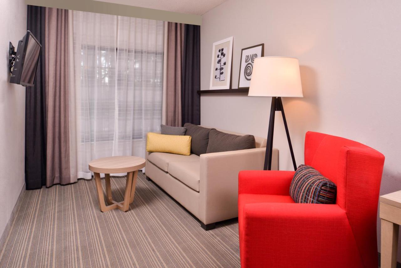One-Bedroom King Suite - Non-Smoking at Country Inn & Suites by Radisson, Raleigh-Durham Airport, NC