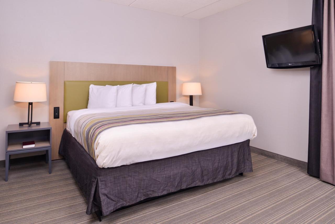 King Studio at Country Inn & Suites by Radisson, Raleigh-Durham Airport, NC