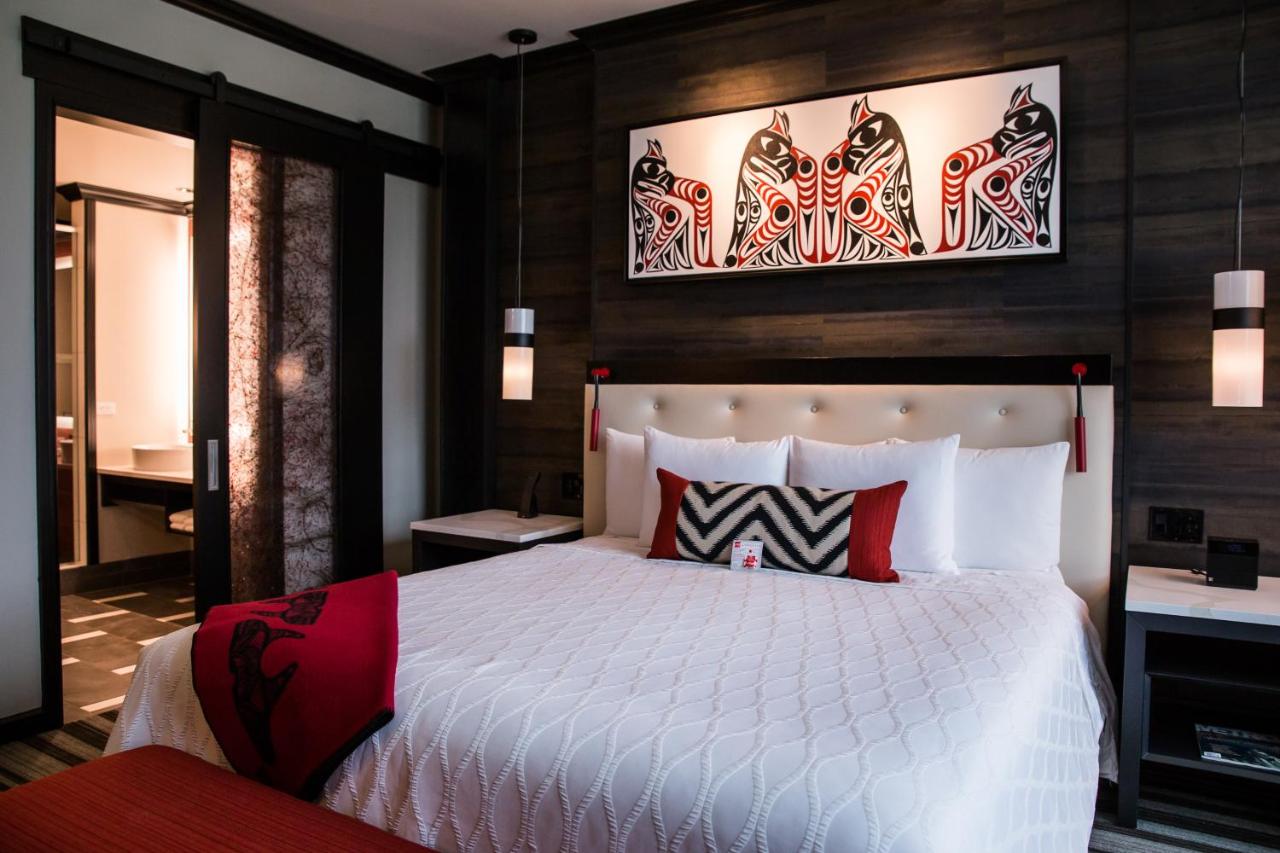 Deluxe King Room at Tulalip Resort Casino
