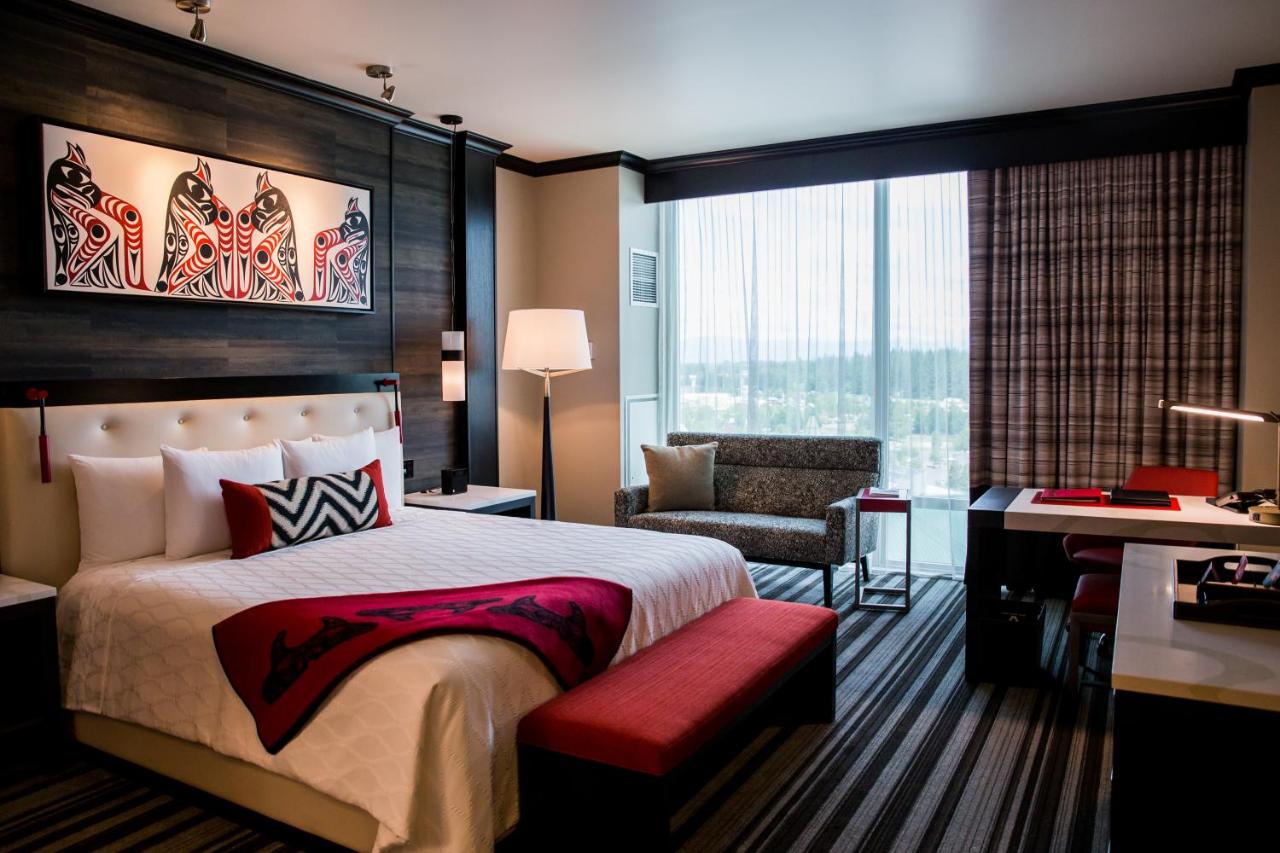 Deluxe King Room at Tulalip Resort Casino