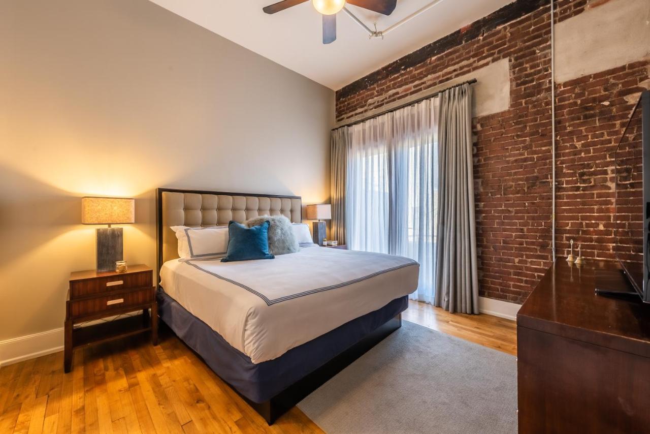 Luxury One-Bedroom Suite with Terrace at The Restoration
