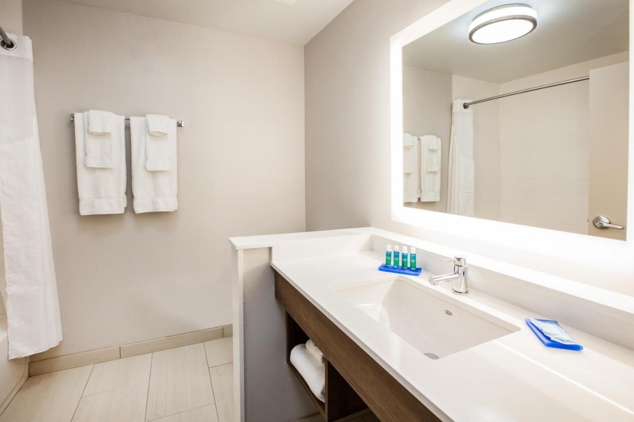 King Suite - Disability Access at Holiday Inn Express Hotel & Suites Boston-Marlboro, an IHG Hotel