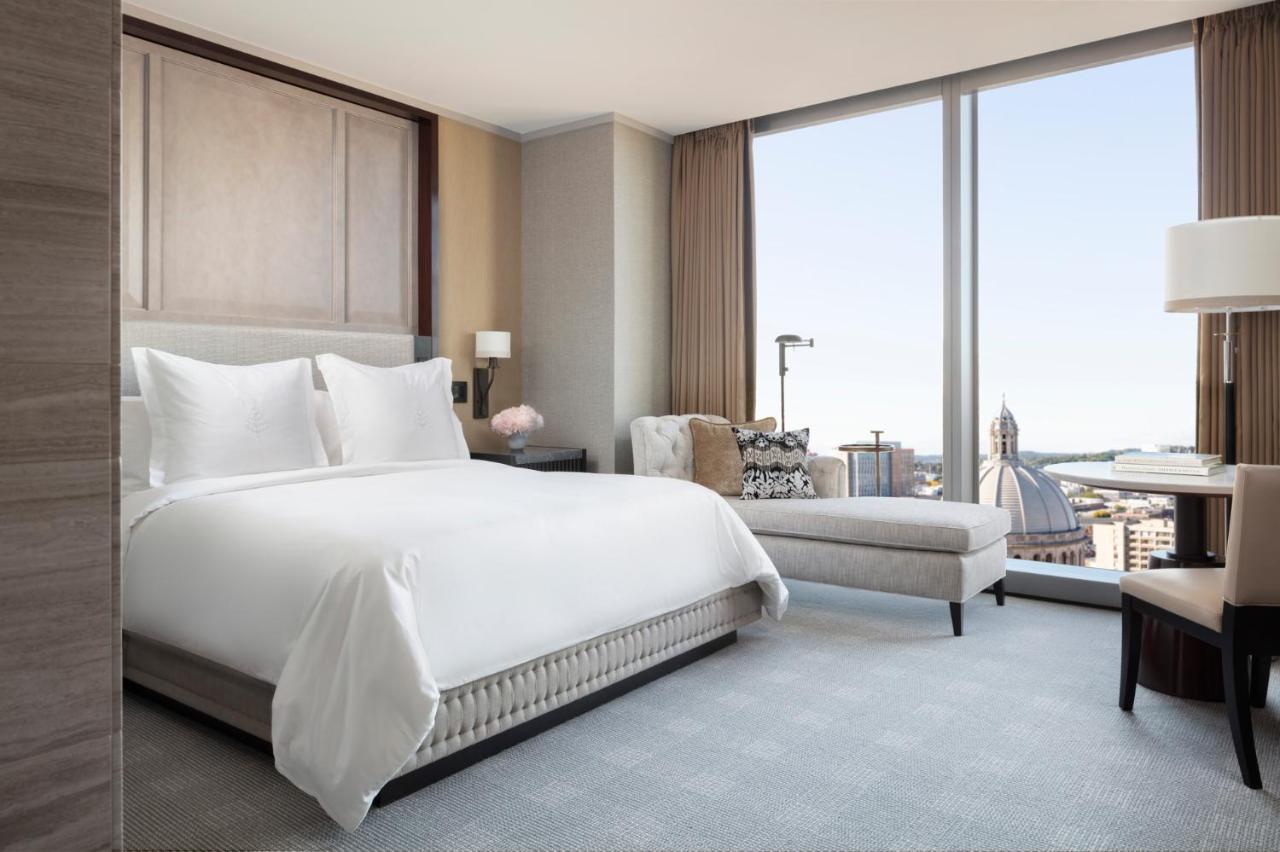 Deluxe King Room with City View at Four Seasons Hotel One Dalton Street, Boston