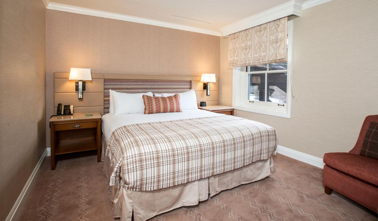 Inn Traditional Queen Room at Sun Valley Resort