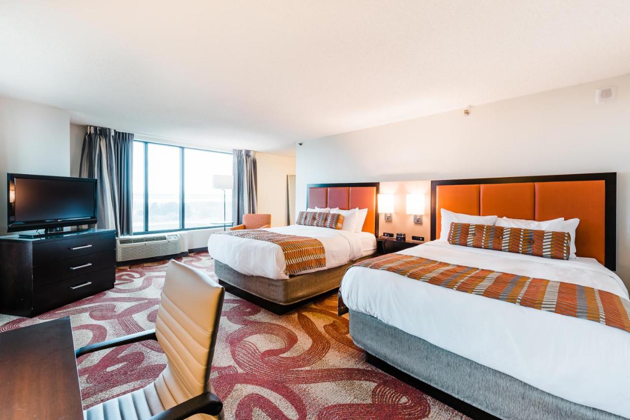 One-Bedroom Suite with Two Queen Beds at Radisson Hotel Denver - Aurora