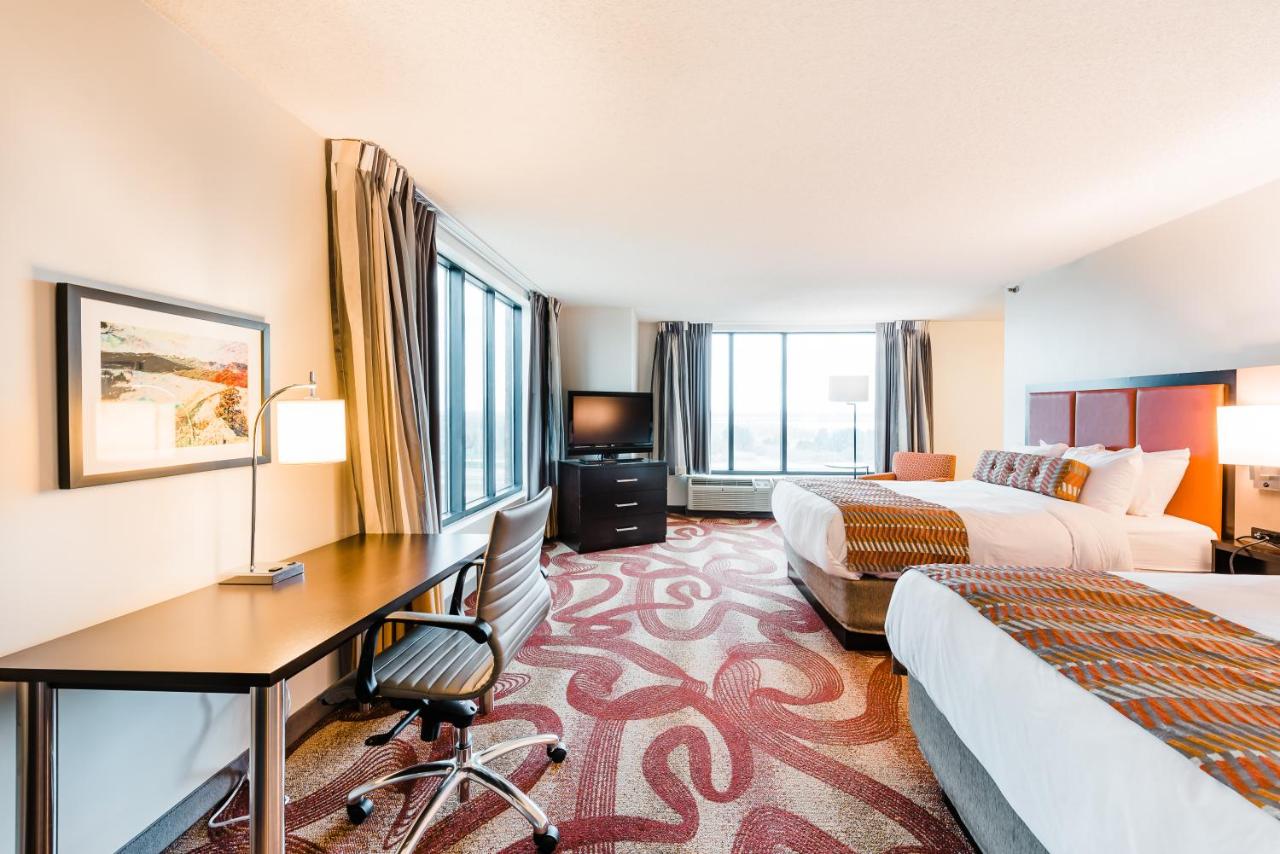 One-Bedroom Suite with Two Queen Beds at Radisson Hotel Denver - Aurora
