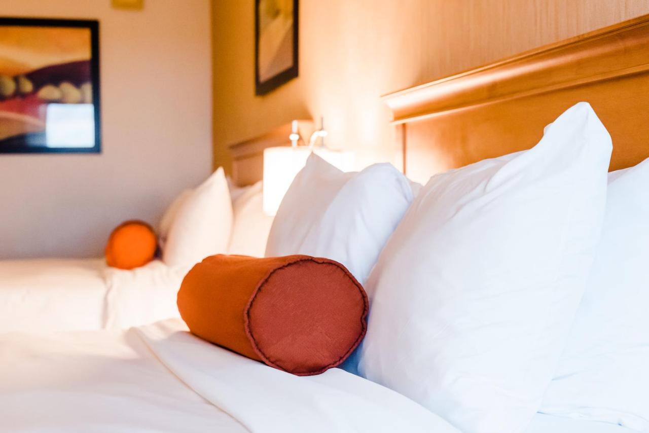 Queen Room with Two Queen Beds at Radisson Hotel Denver - Aurora