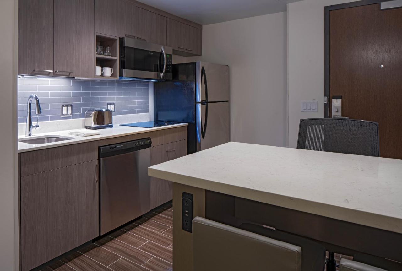 Suite with City View at Hyatt House Indianapolis Downtown