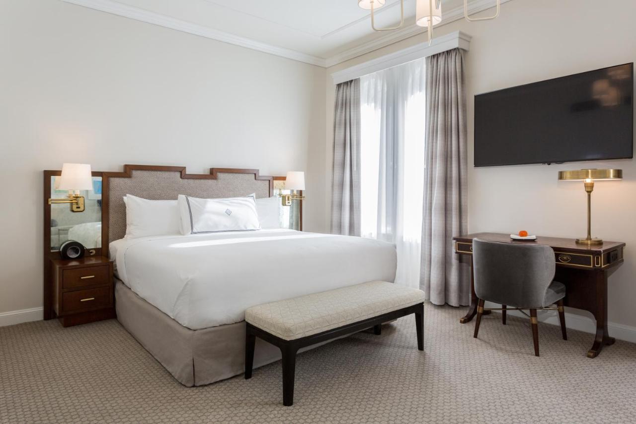 Deluxe Penthouse King at The Lancaster Hotel