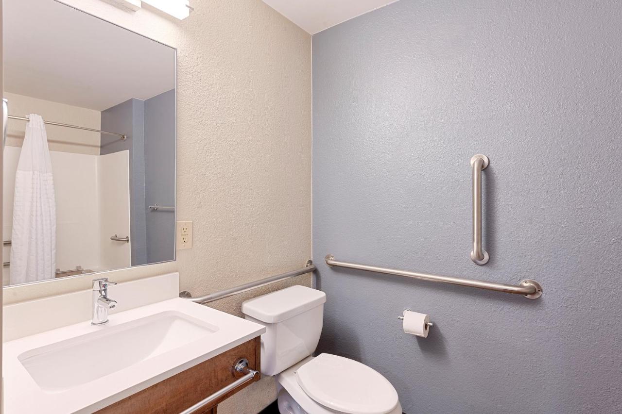 One Bedroom Suite with One King Bed - Disability Access - Non-Smoking at Extended Stay America Premier Suites Charlotte Pineville Mat