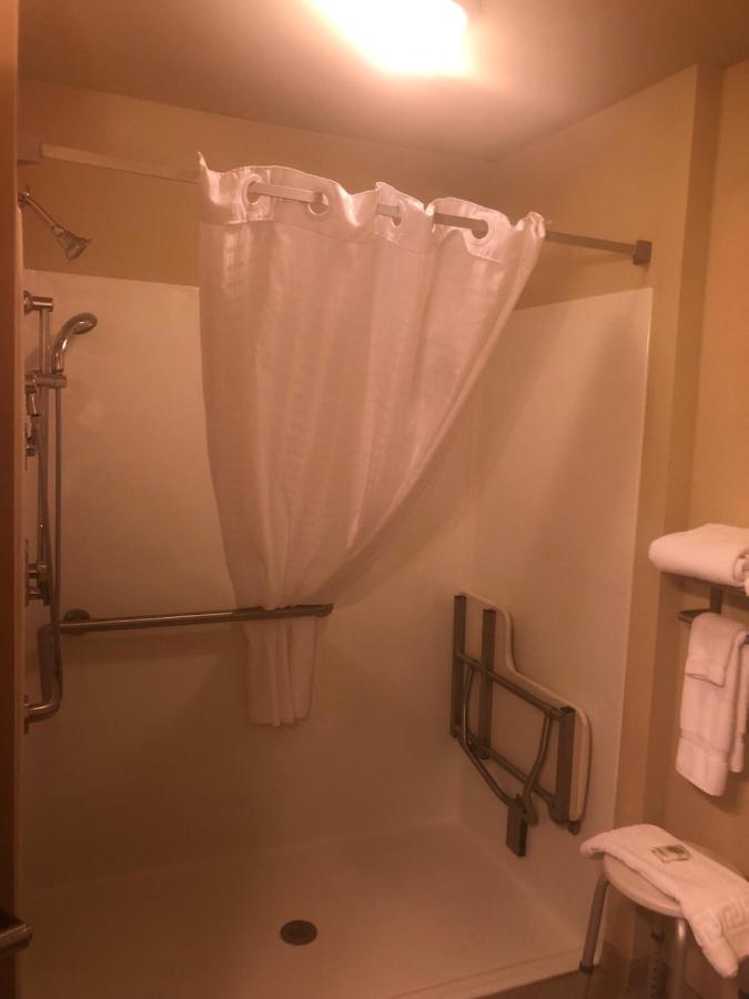 King Room - Disability Access at Cobblestone Inn & Suites - Eads