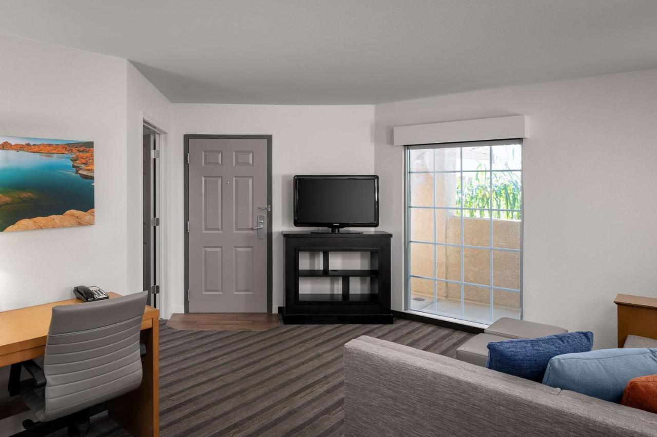 One Bedroom Suite with Bathtub - Disability Access at HYATT house Scottsdale/Old Town