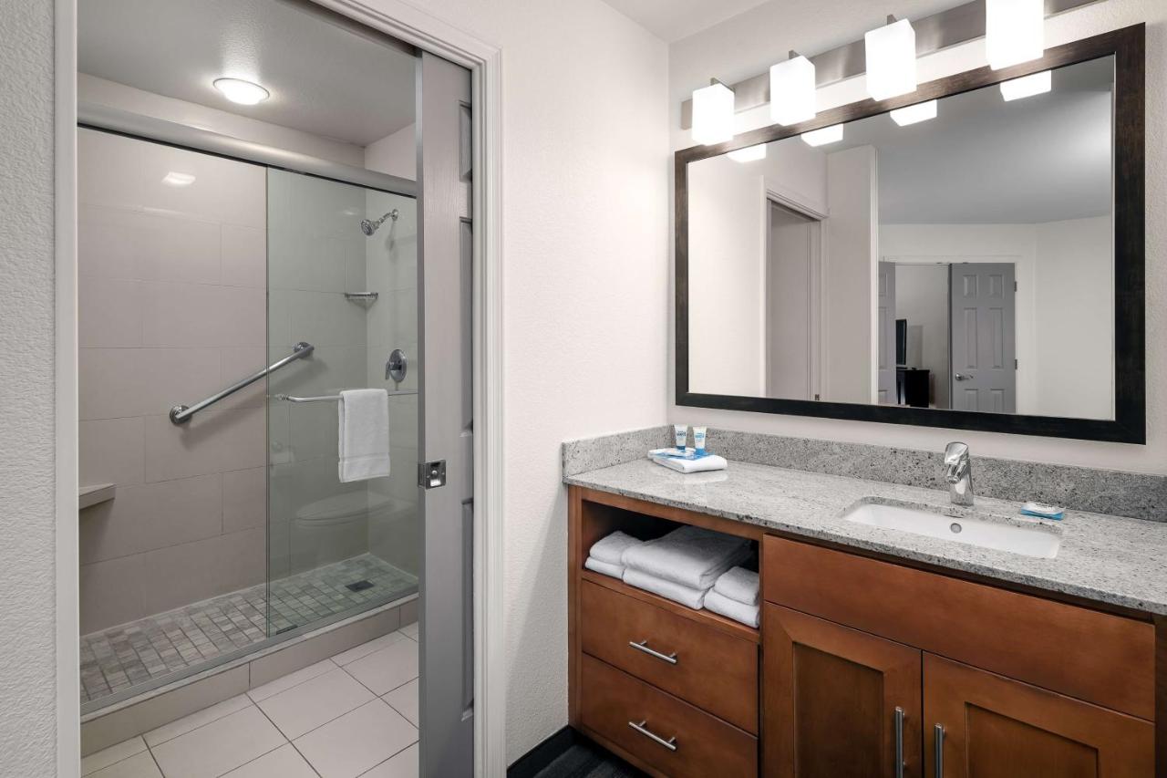 One Bedroom Suite with Bathtub - Disability Access at HYATT house Scottsdale/Old Town